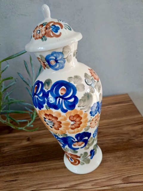 Ręcznie malowany fajans z Włocławka – klasyka polskiego rzemiosła