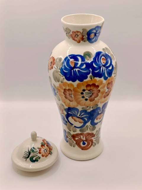 Ręcznie malowany fajans z Włocławka – klasyka polskiego rzemiosła