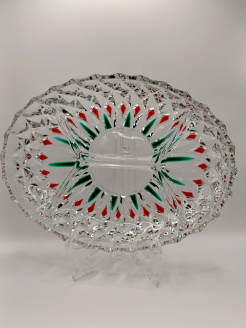 Szklana patera z kolorowym wzorem – stylowa ozdoba w klimacie PRL